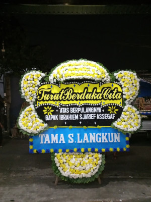 Papan Bunga Duka di Taliabu Selatan